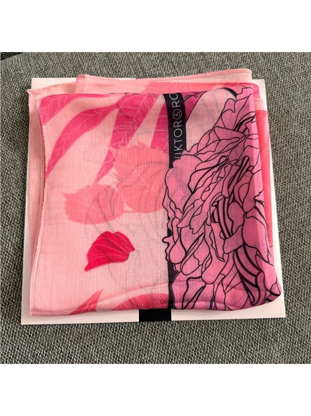 Viktor & Rolf Foulard Flowerbomb Pink Red Scarf New Authentic